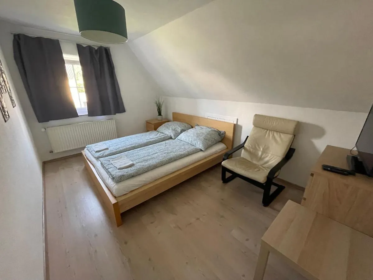 #7 Doppelzimmer Mit Gemeinschaftsbad Memmingen Homestay
